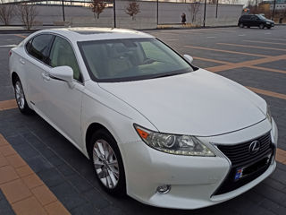 Lexus ES Series