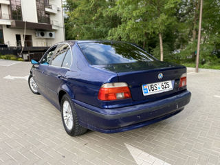 BMW 5 Series foto 5