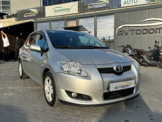 Toyota Auris foto 2