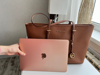 Продаю сумку Michael Kors foto 3