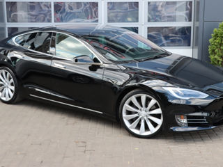 Tesla Model S foto 3