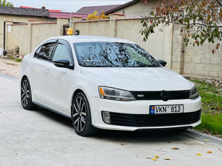 Volkswagen Jetta foto 2