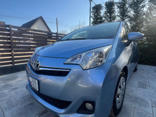 Toyota Verso-S, 2011