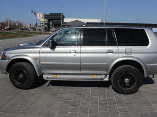 Mitsubishi Pajero Sport foto 4