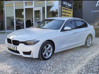 BMW 3 Series foto 4