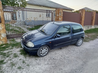 Renault Clio foto 4