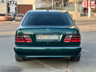 Mercedes E-Class foto 5