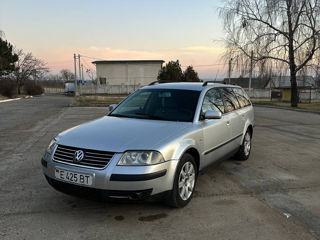 Volkswagen Passat foto 2