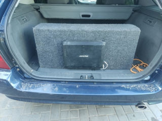 Vind subwoofer kiker+amplificator alpine foto 2