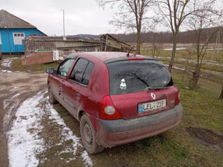 Renault Clio foto 6