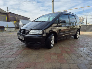 Volkswagen Sharan foto 4