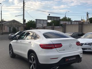 Mercedes GLC foto 5