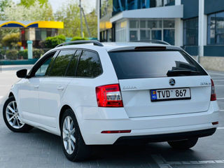 Skoda Octavia foto 3