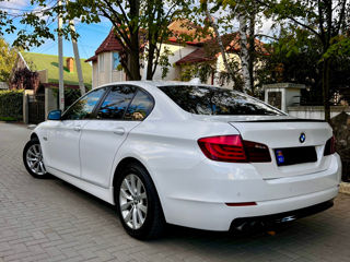 BMW 5 Series foto 3