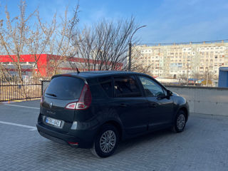 Renault Scenic foto 2