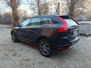 Volvo XC60 foto 4