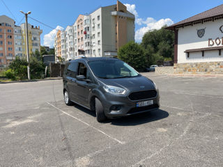 Ford Tourneo Courier foto 3