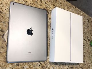 Apple iPad Air 2 Wi-Fi / 16Gb / Space Gray + Apple SMART Case - Новый в Коробке 270euro! foto 1
