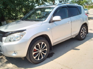 Toyota Rav 4 foto 4