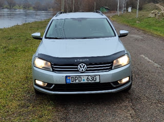 Volkswagen Passat foto 4