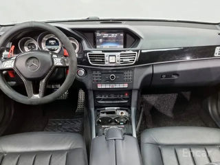 Mercedes E-Class foto 5