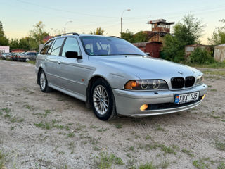 BMW 5 Series foto 3