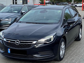 Opel Astra foto 1