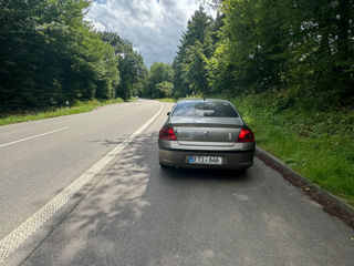 Peugeot 407 foto 1