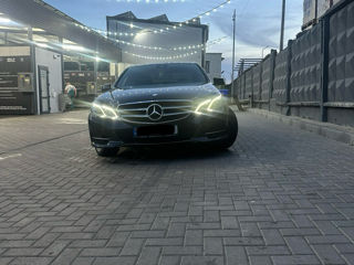 Mercedes E-Class foto 5