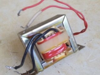 Transformatoare 220/12V 3+3V, 4,5+4,5V, 6V, 6+6V, 7,5+7,5V, 12V foto 3