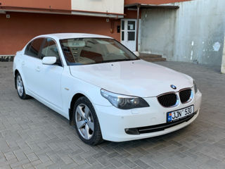 BMW 5 Series foto 3