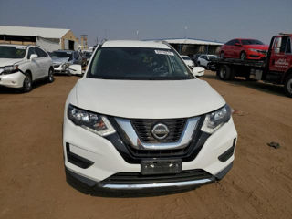 Nissan Rogue foto 2