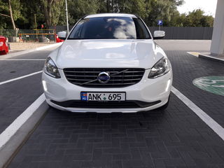 Volvo XC60 foto 1