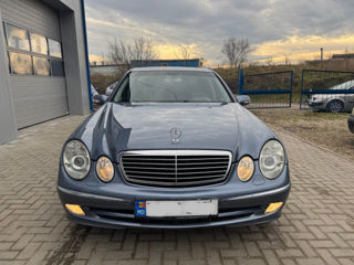 Mercedes E-Class foto 6