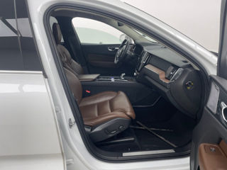 Volvo XC60 foto 8