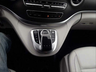 Mercedes V-Class фото 12