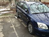 Toyota Avensis foto 6