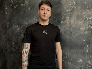 Tricou Calvin Klein Jeans (Black) Mărimea: M Material: 100%Cotton foto 2