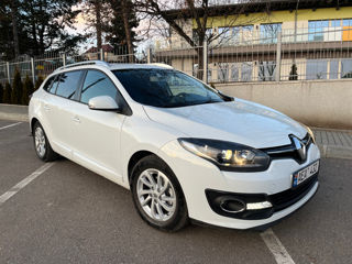 Renault Megane foto 2