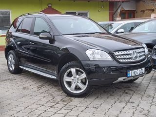 Mercedes ML Class foto 3