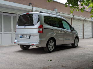 Ford Tourneo Courier фото 5
