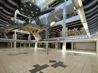 Inchiriere suprafata comerciala mare 2600 m.p. la primul etaj în complexul comercial jumbo foto 1