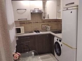 Apartament cu 2 camere, 50 m², Buiucani, Chișinău foto 3