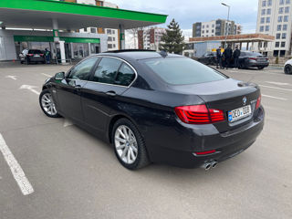 BMW 5 Series foto 3