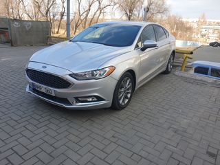 Ford Fusion foto 6