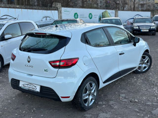 Renault Clio foto 2