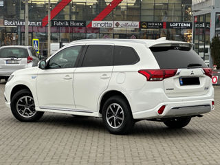 Mitsubishi Outlander foto 5