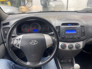 Hyundai Elantra foto 6