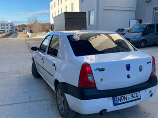 Dacia Logan foto 2