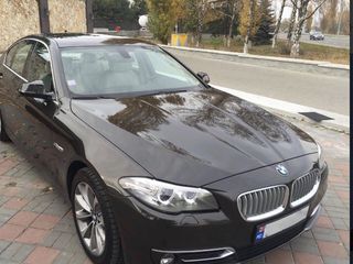 BMW 5 Series foto 5